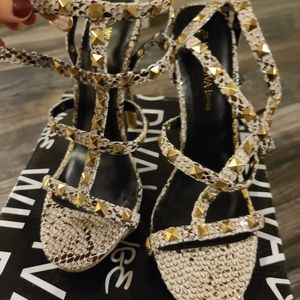 Wild diva snakeskin heels 7.5